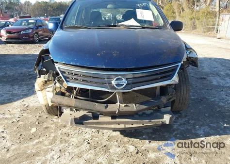 2010 Nissan Versa 1.8S z USA, uszkodzony, nr VIN 3N1BC1AP1AL398389